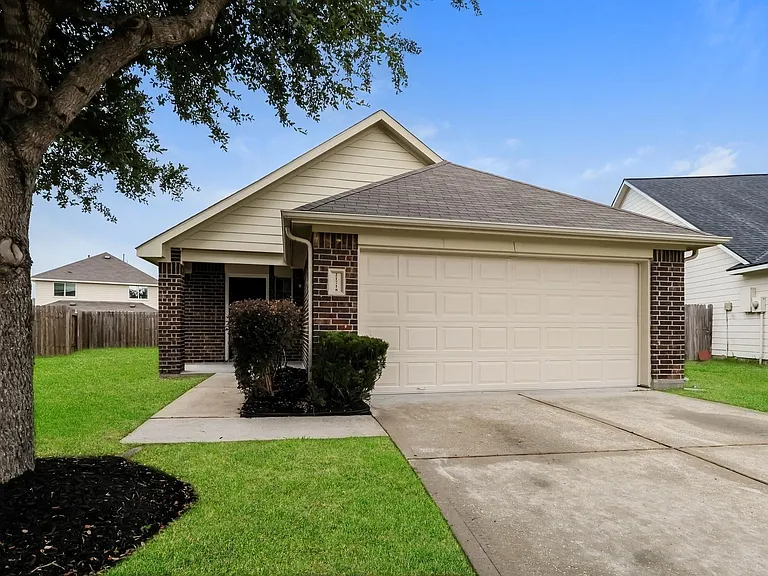 21718 Martin Grove Ct — Photo 1