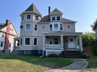 12991 Clifton Blvd #4B-2BA-2800SQFT, Lakewood, OH