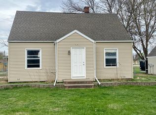 1212 Oak St, Wabasso, MN 56293