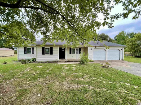561 Tom Dr, Mayfield, KY 42066