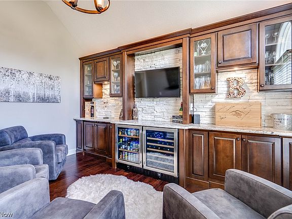 4th image of 20797 Wakefield Cir