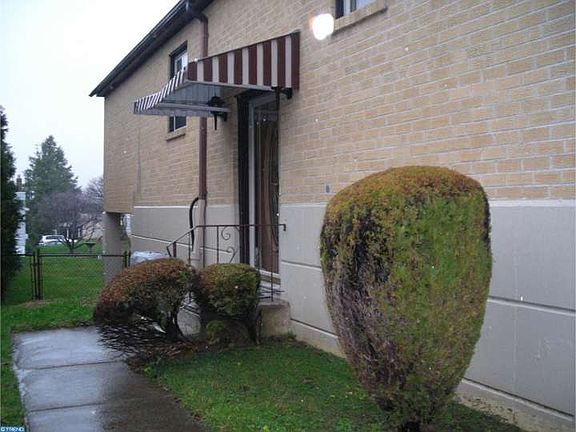2nd image of 11716 Ferndale St