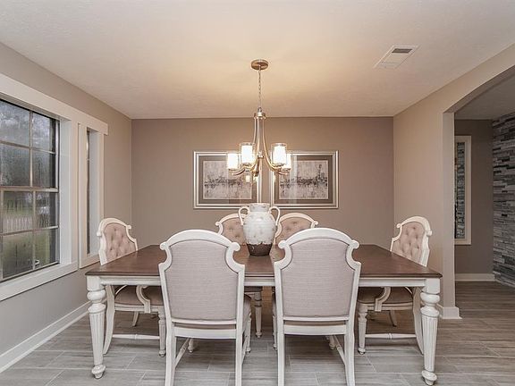 5th image of 3014 Texas Oak Dr