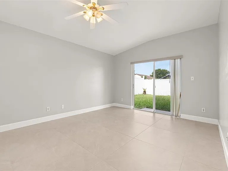 11218 Worley Ave — Photo 17
