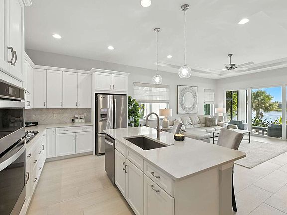 3rd image of 9020 Mayreau Way