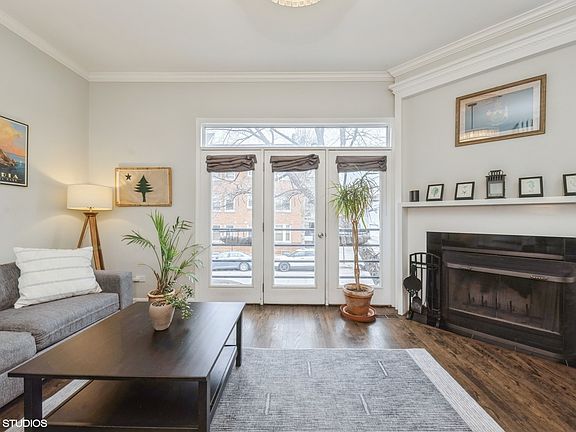 5th image of 743 N Wood St