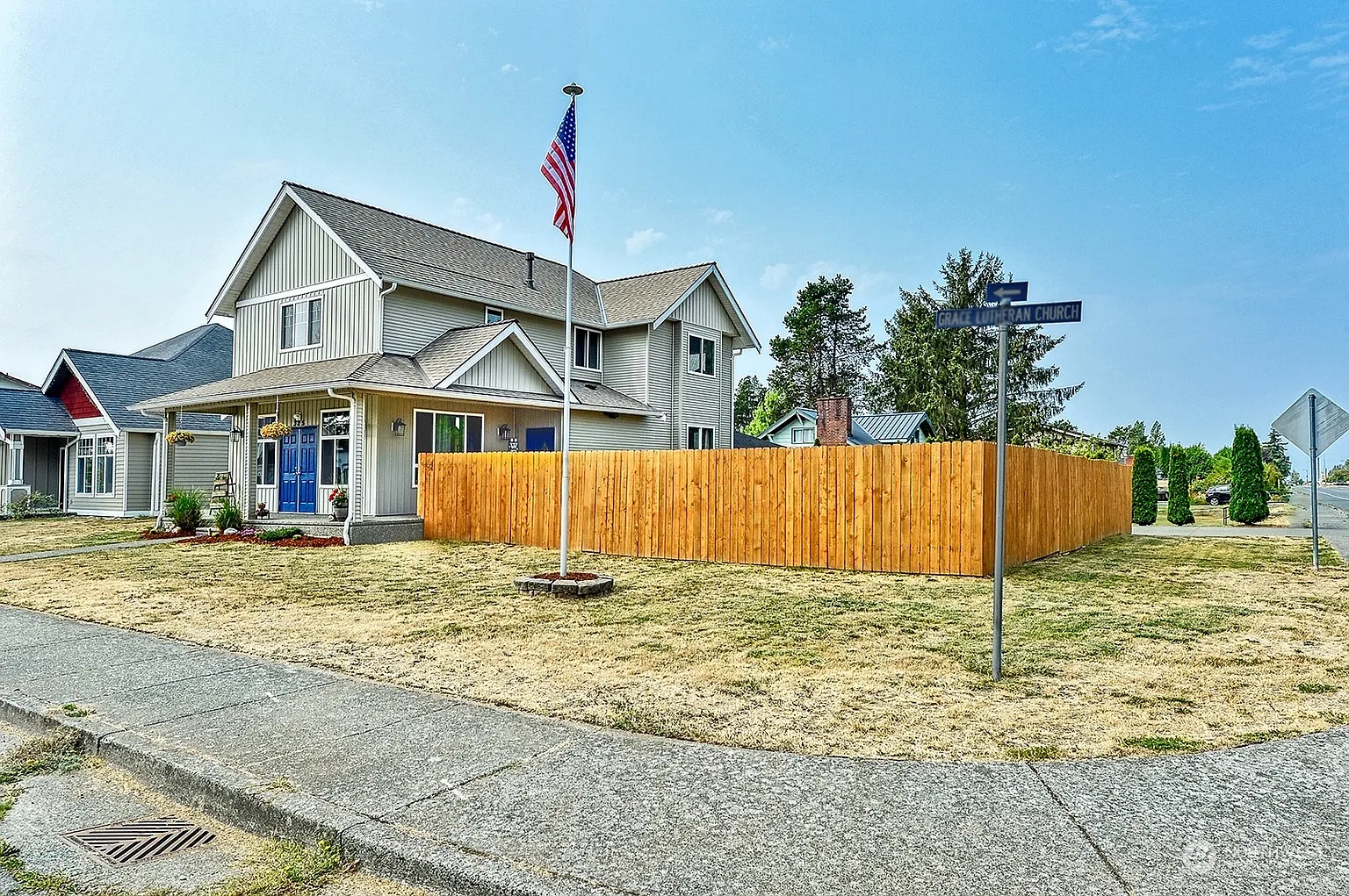 325 8th Street photo 1