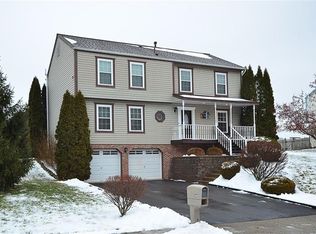 104 Woodbine Dr, Cranberry Township, PA 16066