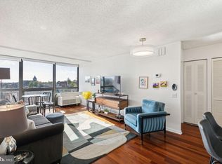 241 S 6th St APT 711A, Philadelphia, PA 19106