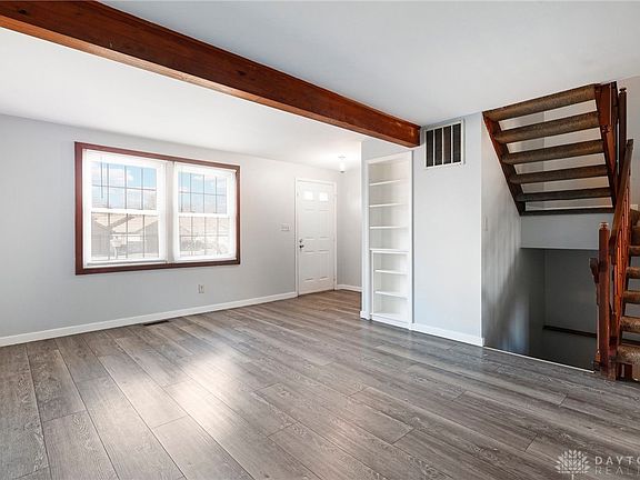 5th image of 1634 Longbow Ln
