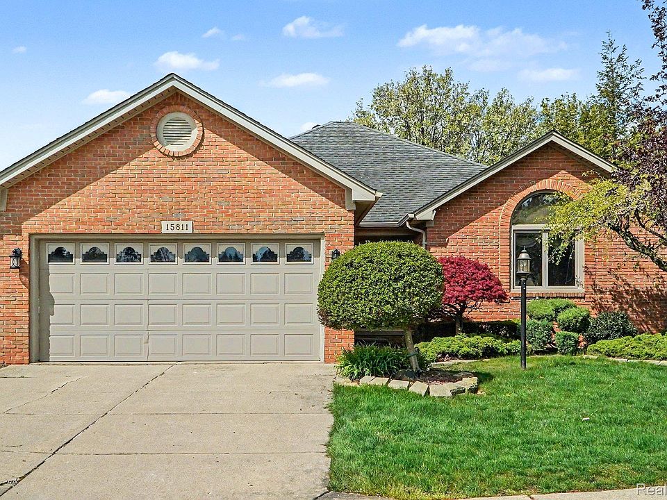 1st image of 15811 Horseshoe Path Ct