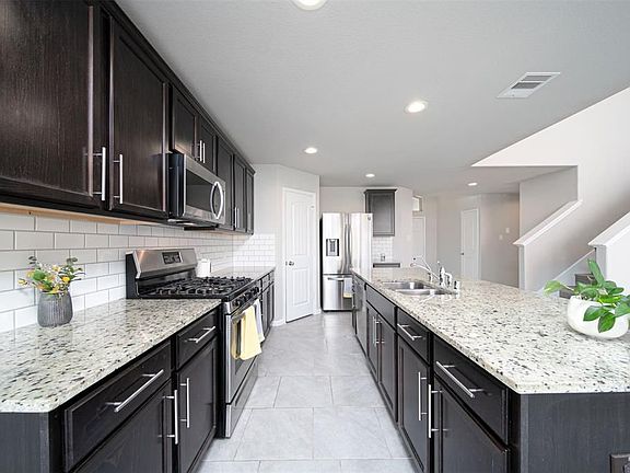5th image of 2931 Sloat Hill Ln