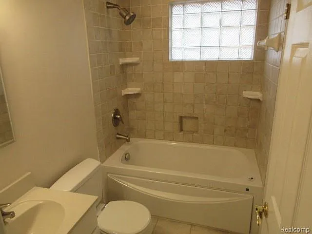 1236 Jenifer Ave — Photo 4