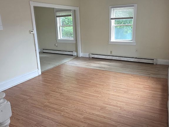5th image of 269 N Main St Unit 5