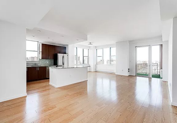 2nd image of 50 Oceana Dr W APT 7E