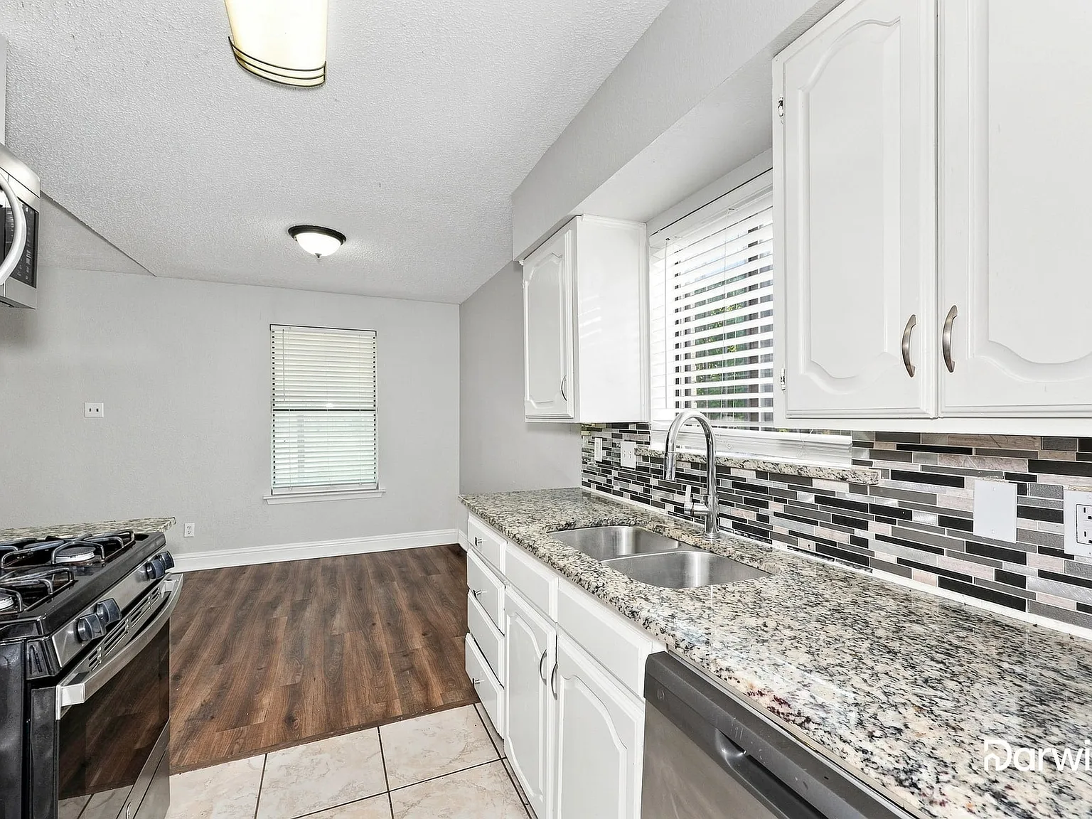 4 bed, 2.0 bath, 1665 sqft, $1,875 — Photo 2