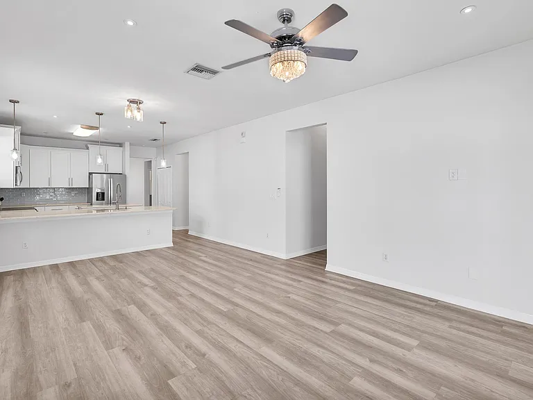 4810 Halls Mill Xing — Photo 16