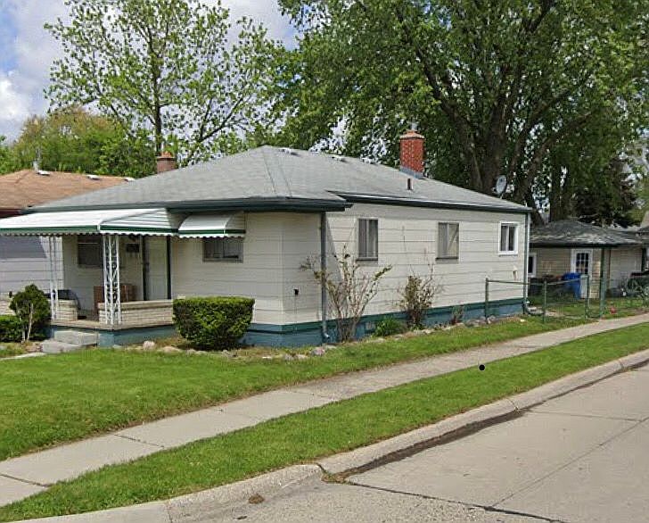 1st image of 8323 Essex Ave