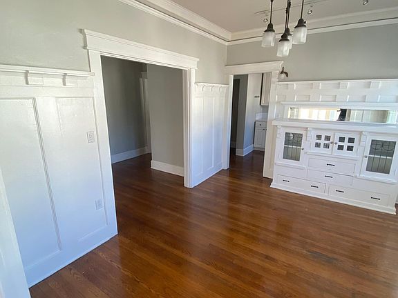 Formal Dining Room, Crown Molding, Built In Buffet, Wainscoting,