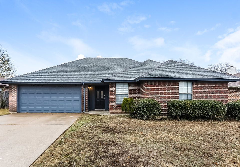 1st image of 221 Freedom Ln