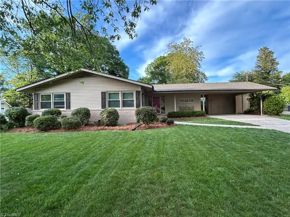 544 Woodvale Dr, Greensboro, NC 27410