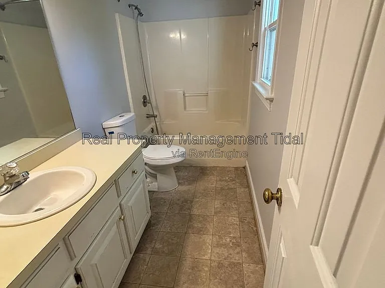 8956 Belgrave Ave — Photo 20