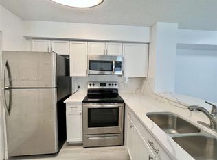 640 S Park Rd #12-4, Hollywood, FL 33021