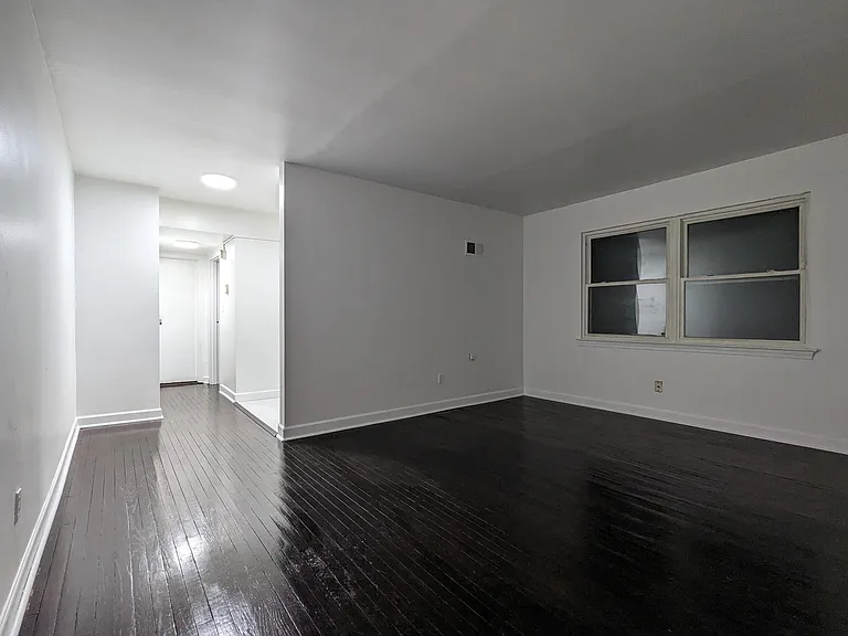 1120 46th St NE #2 — Photo 4