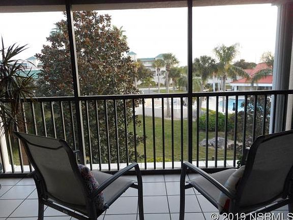 3rd image of 445 Bouchelle Dr APT 304