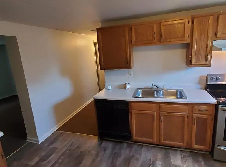 608 Sheridan Rd — Photo 7