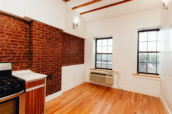 Rented by Nooklyn NYC LLC | media 3