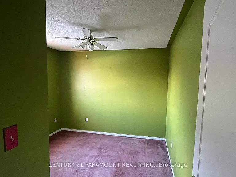 34 Jewel Cres — Photo 12