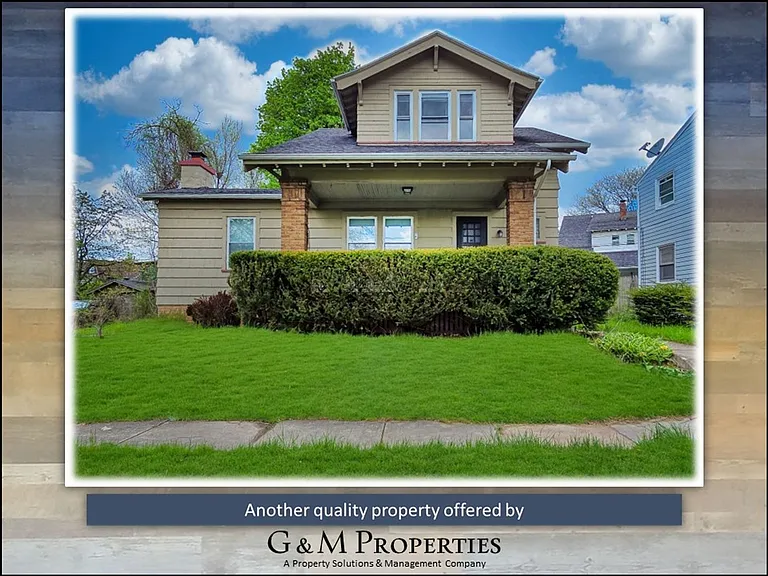 1317 Genesee St — Photo 3