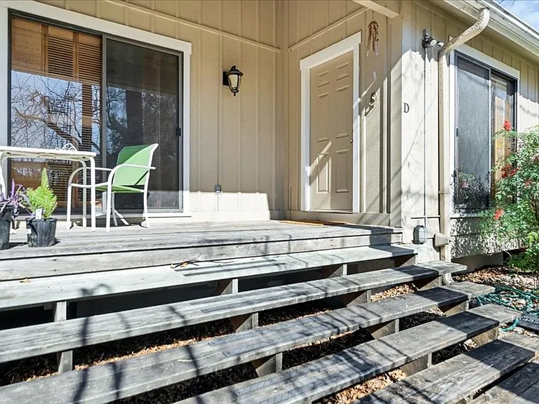 2904 Pearl St #D — Photo 6