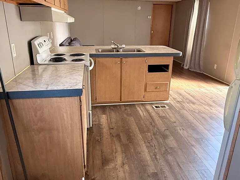 Driftwood Dr — Photo 5