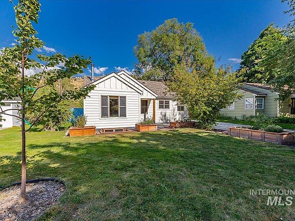 4th image of 428 N Brookdale Dr