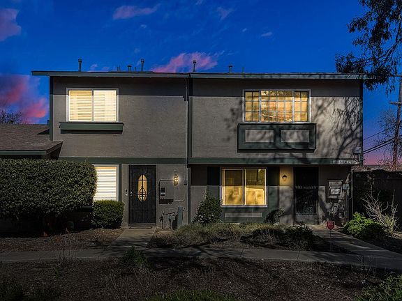 3rd image of 3637 Silk Ct