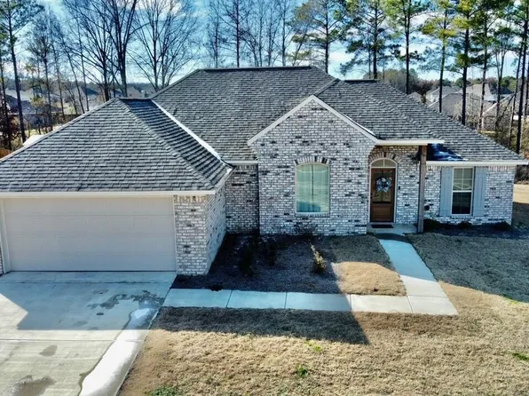 111 Brunswick Cv, Canton, MS 39046