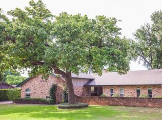 2521 Marian Dr, Grand Prairie, TX 75050