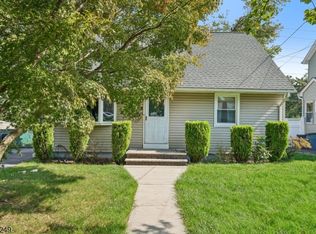 17 Bryant Ave, Bloomfield Twp., NJ 07003