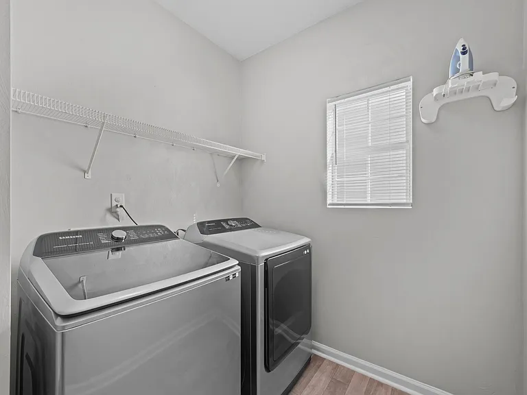 115 Jones St — Photo 28