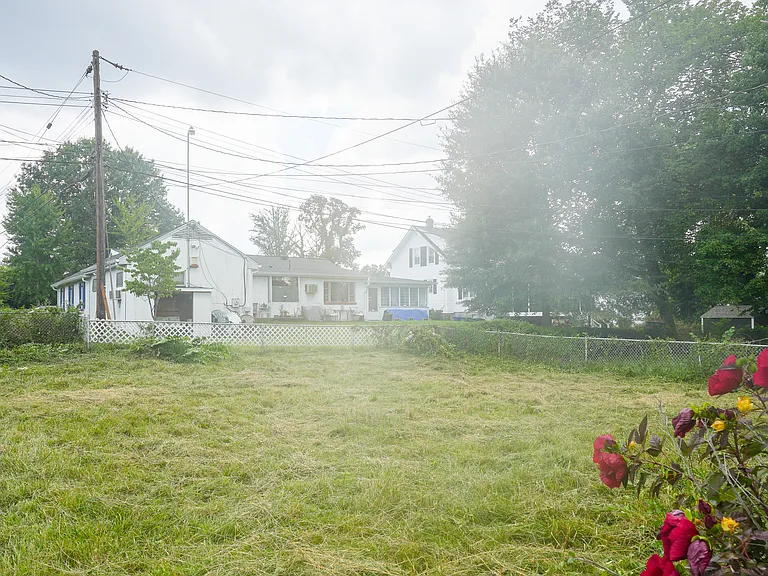2205 Southern Ave — Photo 6