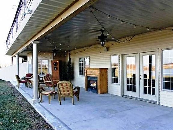 Covered Porch & Fireplace