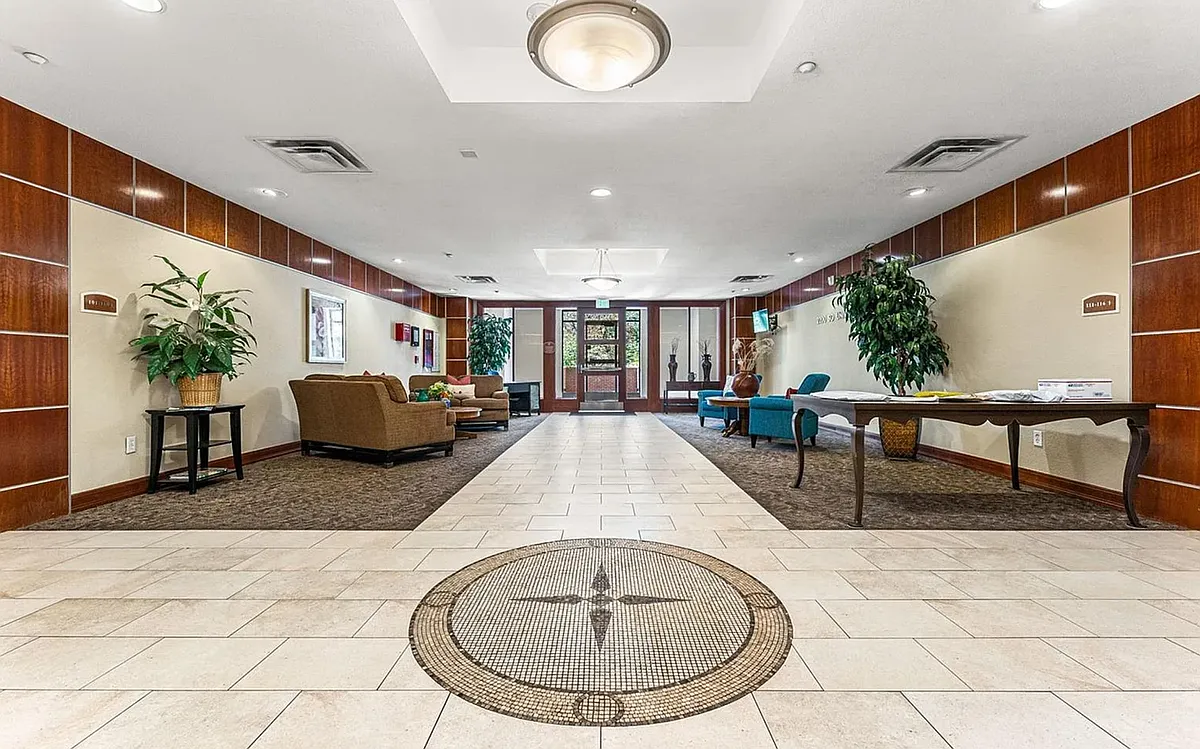 Building Photo - 2200 S University Blvd #211