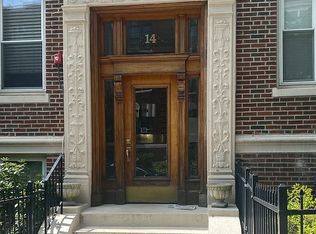 14 James St APT 2, Brookline, MA 02446