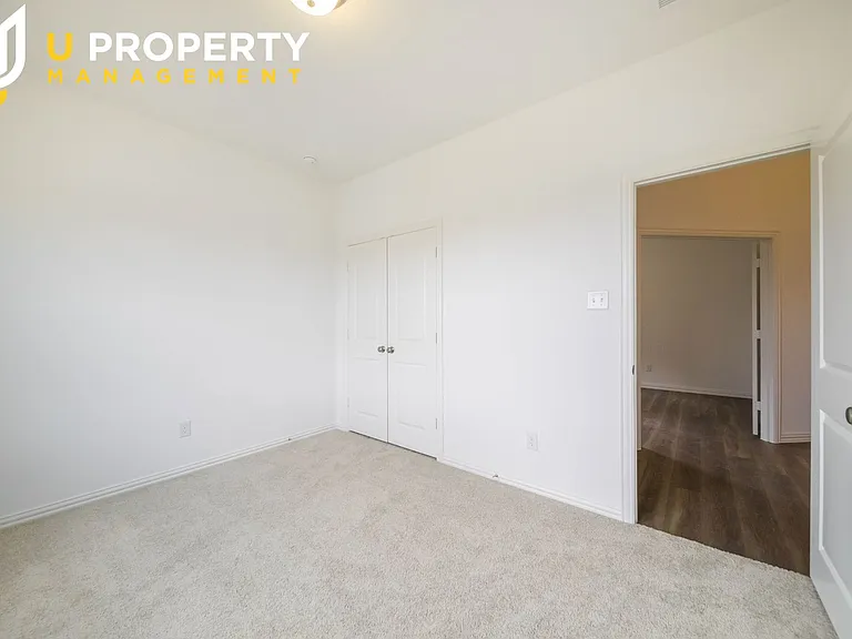 503 Virginia Way — Photo 5