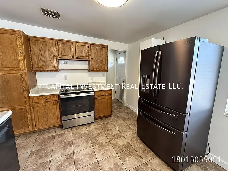 1047 E 5235 S — Photo 7