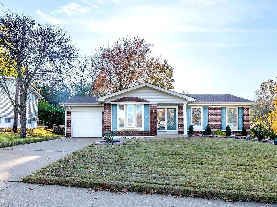 1st image of 2300 Calle Vista Dr
