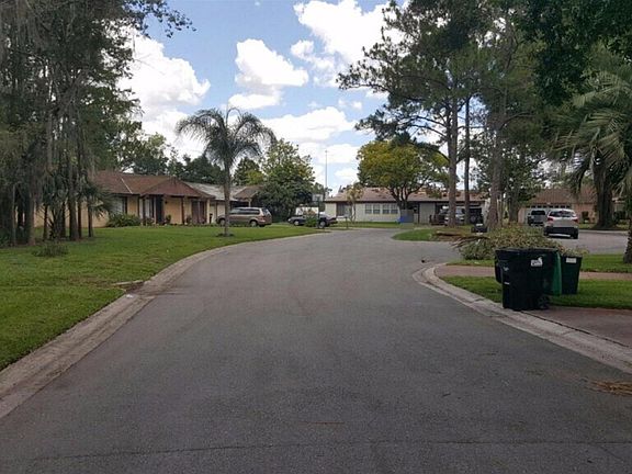 4th image of 10118 Donhill Ct
