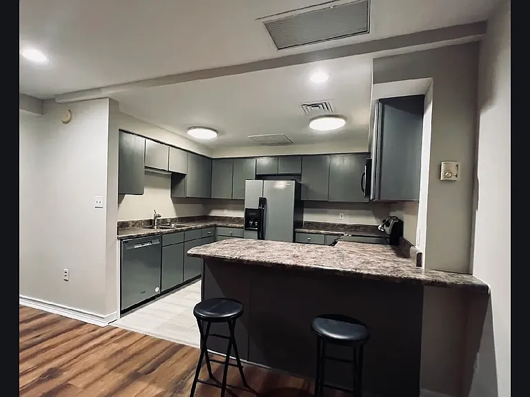 655 Riverside Dr #806A — Photo 20